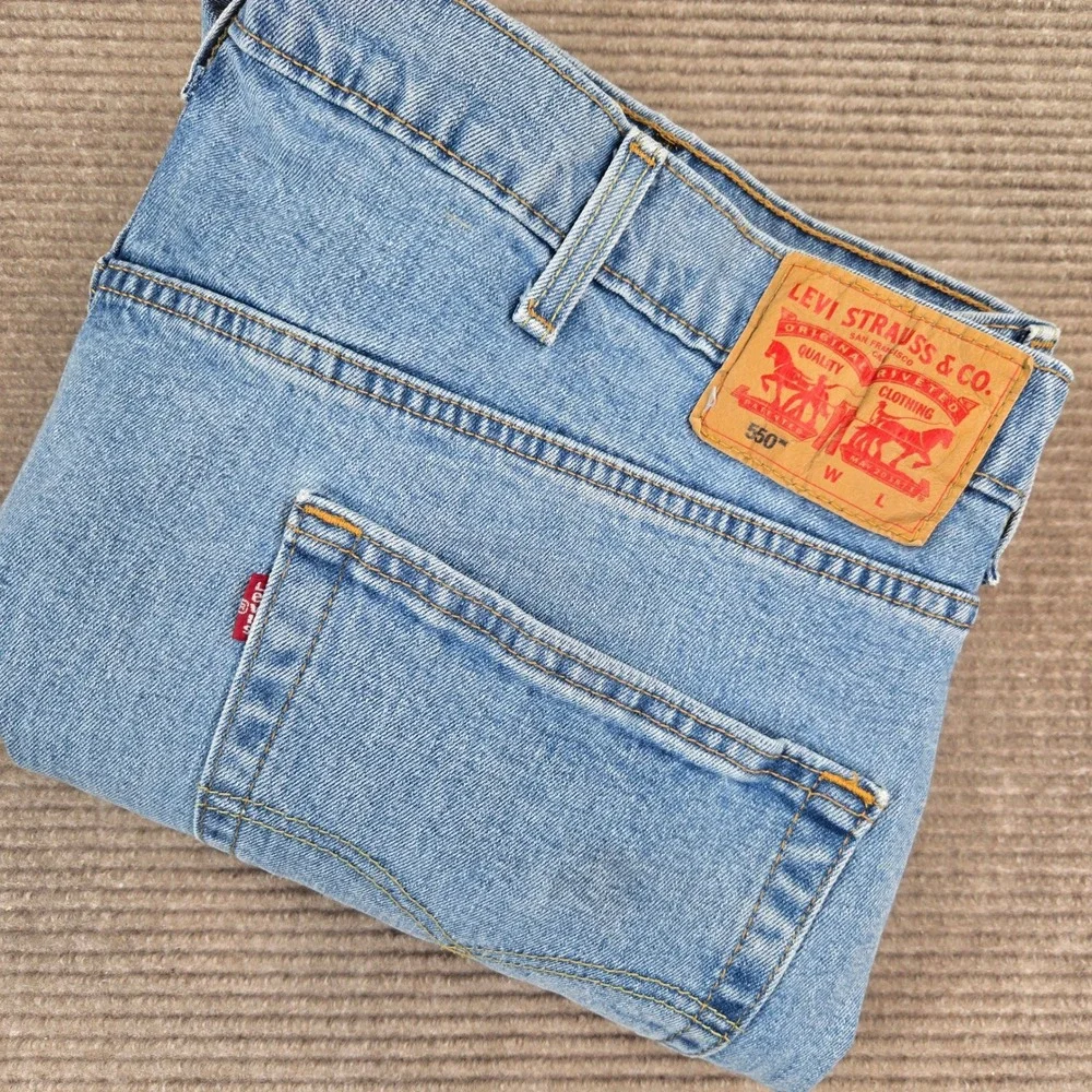 Levis Mens W46 L29 Light Wash 550 Relaxed Fit Tapered‎ Leg Jeans